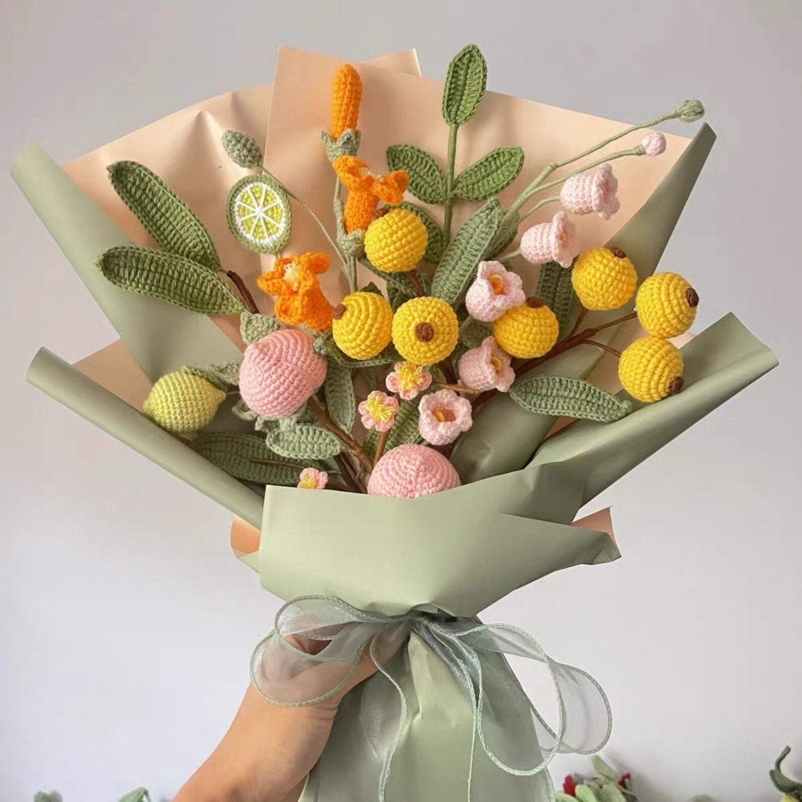 Häkelblumenstrauß Handgemachter Sonnenblumen gestrickter Tulpen Blumen