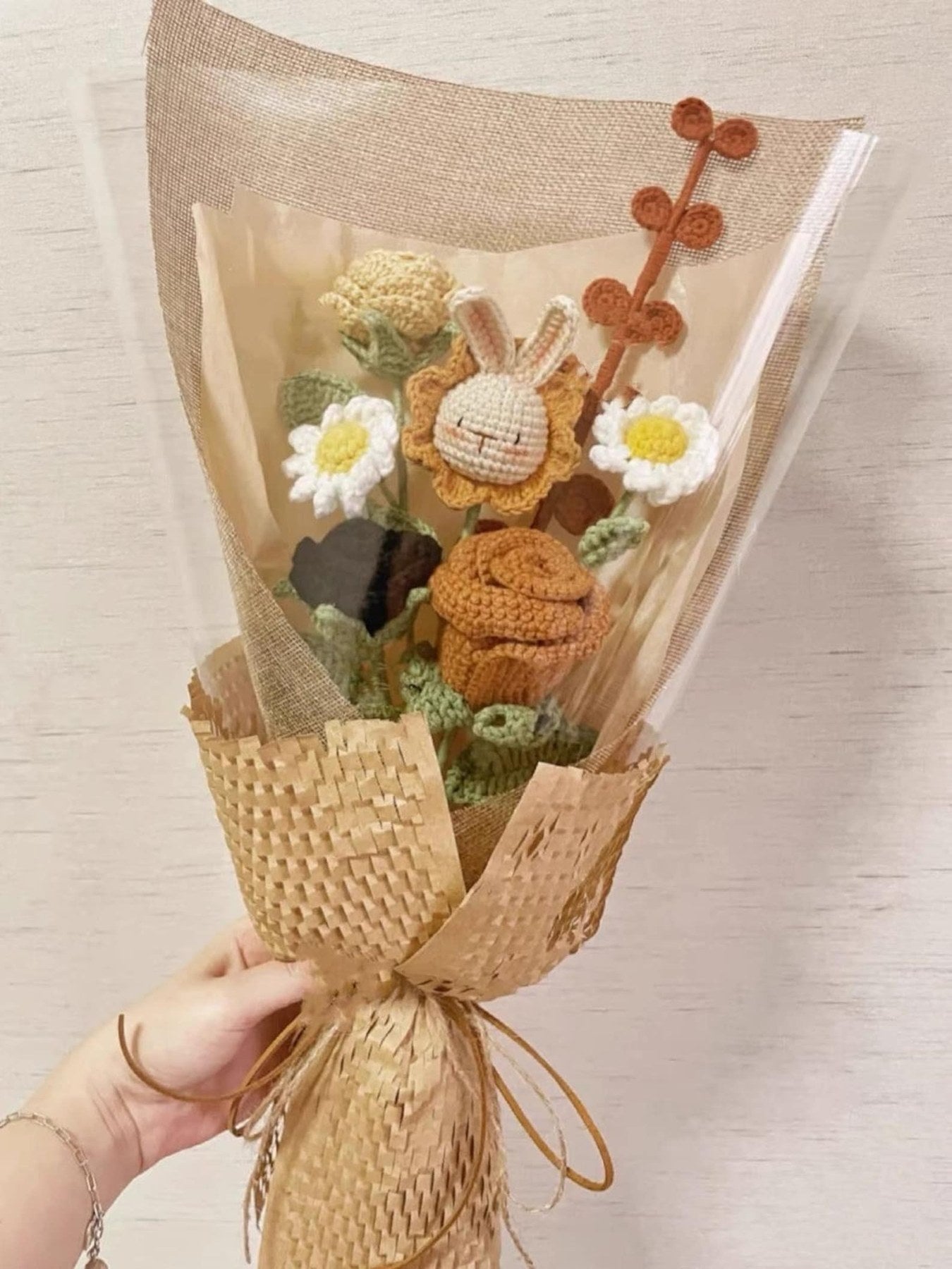 Handgemachter Häkel Lilien Strauß Einzigartiger Florales Geschenk
