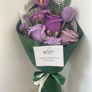 Handgemachter Lila Häkel Rosen Strauß